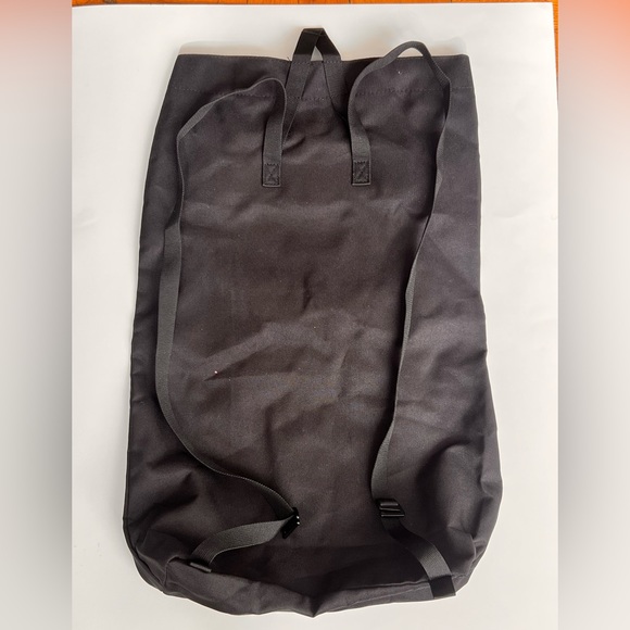 On Cloud Black Backpack - Picture 3 of 10